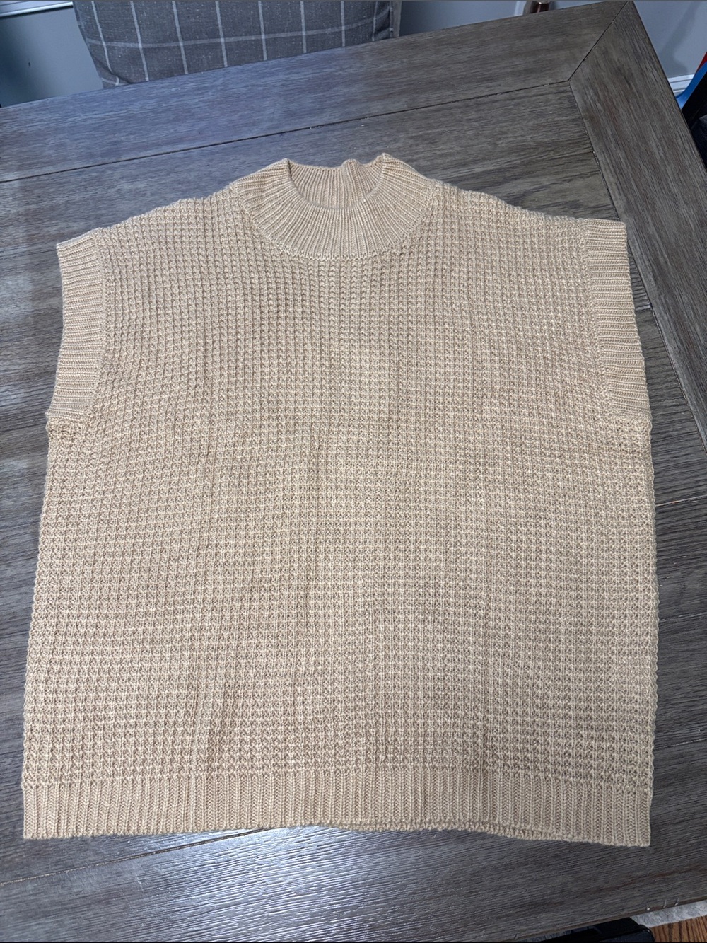 Women’s Cream Knit Sleeveless Sweater